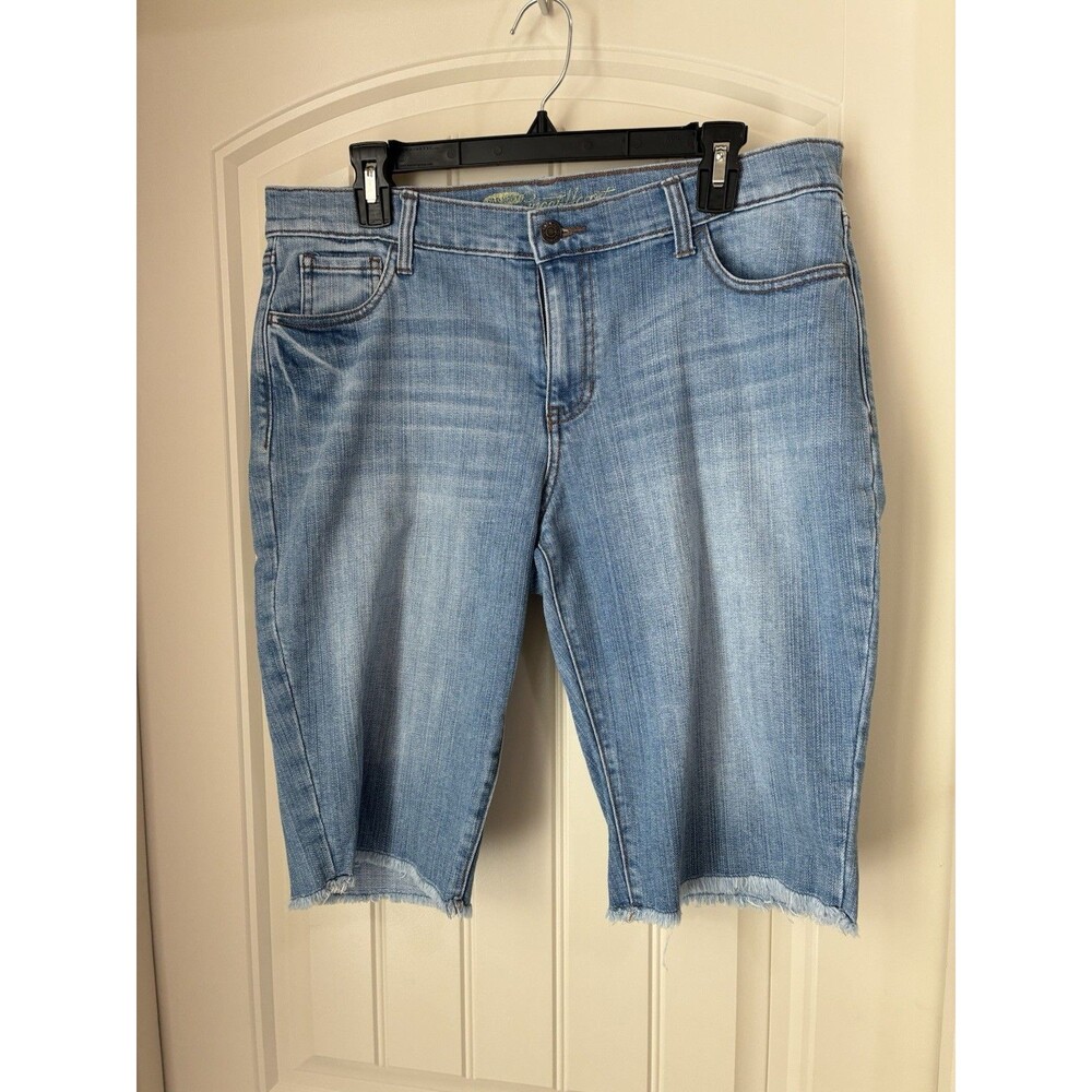Old Navy The Sweetheart Womens Denim Bermuda Shorts Frayed Hem Size 10 Regular